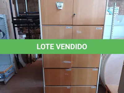 LOTE 181 - 01 ARMÁRIO ALTO COM 08 GAVETAS, 02 PORTAS PARA PASTAS SUSPENSAS. (NO ESTADO) ATENÇÃO! FAZER A VISITAÇÃO ANTES DE ARREMATAR, NÃO SABEMOS SE FUNCIONA. LEILÃO NÃO TEM GARANTIA E NEM DEVOLUÇÃO, SUJEITO A POSSÍVEIS AVARIAS VISÍVEIS/OCULTAS E/OU AUSÊNCIA DE COMPONENTES.