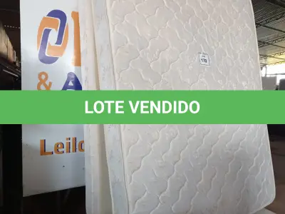 LOTE 170 - 01 COLCHÃO DE CASAL COM BASE (QUEEN BED (MATTRESS+BOX). (NO ESTADO EM QUE SE ENCONTRA. SUJEITO A AVARIAS OCULTAS/VISÍVEIS.) AV9328J - AV9521W