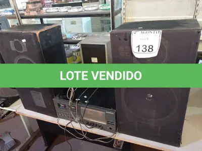LOTE 138 - 01 TOCA FITAS ANTIGO MARCA GRADIENTE COM 02 CAIXAS DE SOM. (NO ESTADO) ATENÇÃO! FAZER A VISITAÇÃO ANTES DE ARREMATAR, NÃO SABEMOS SE FUNCIONA. LEILÃO NÃO TEM GARANTIA E NEM DEVOLUÇÃO, SUJEITO A POSSÍVEIS AVARIAS VISÍVEIS/OCULTAS E/OU AUSÊNCIA DE COMPONENTES.