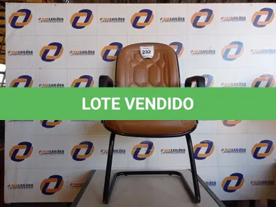 LOTE 232 - 01 CADEIRA PARA ESCRITÓRIO BASE FIXA (CHAIR). (NO ESTADO EM QUE SE ENCONTRA. SUJEITO A AVARIAS OCULTAS/VISÍVEIS.) AV9959X