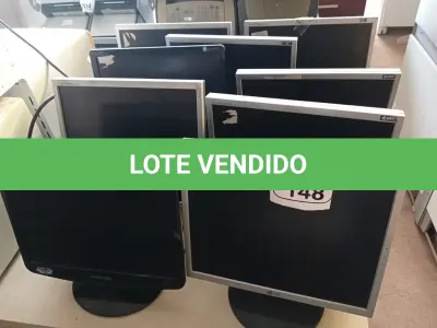 LOTE 148 - 09 MONITORES LCD MARCAS E MODELOS DIVERSOS PARA RETIRADA DE PEÇAS. (NO ESTADO) ATENÇÃO! FAZER A VISITAÇÃO ANTES DE ARREMATAR, NÃO SABEMOS SE FUNCIONA. LEILÃO NÃO TEM GARANTIA E NEM DEVOLUÇÃO, SUJEITO A POSSÍVEIS AVARIAS VISÍVEIS/OCULTAS E/OU AUSÊNCIA DE COMPONENTES.