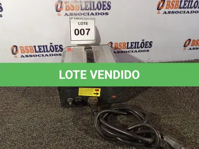 LOTE 007 - 01 TRANSFORMADOR ULT1700, 20A(120V) /10A (230V) COM CABO MARCA KRIEGER (TRANSFORMERS). (NO ESTADO EM QUE SE ENCONTRA. SUJEITO A AVARIAS OCULTAS/VISÍVEIS.)0000089