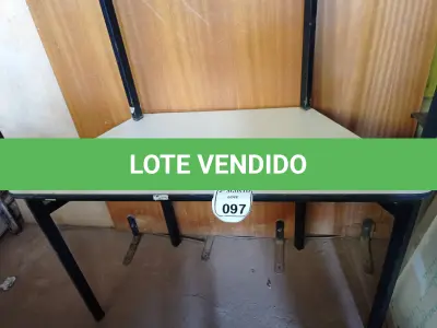 LOTE 097 - 04 MESAS BASE DE FERRO TRIANGULAR. (NO ESTADO) ATENÇÃO! FAZER A VISITAÇÃO ANTES DE ARREMATAR, NÃO SABEMOS SE FUNCIONA. LEILÃO NÃO TEM GARANTIA E NEM DEVOLUÇÃO, SUJEITO A POSSÍVEIS AVARIAS VISÍVEIS/OCULTAS E/OU AUSÊNCIA DE COMPONENTES.