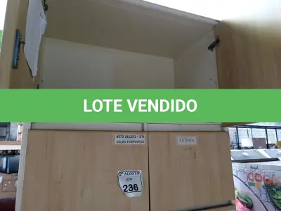 LOTE 236 - 01 ARMÁRIO ALTO COM 08 GAVETAS 02 PORTAS PARA PASTAS SUSPENSAS. (NO ESTADO) ATENÇÃO! FAZER A VISITAÇÃO ANTES DE ARREMATAR, NÃO SABEMOS SE FUNCIONA. LEILÃO NÃO TEM GARANTIA E NEM DEVOLUÇÃO, SUJEITO A POSSÍVEIS AVARIAS VISÍVEIS/OCULTAS E/OU AUSÊNCIA DE COMPONENTES.