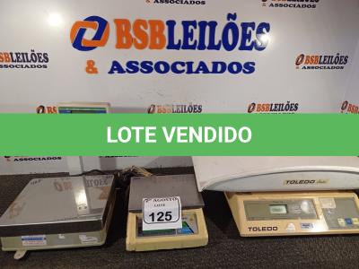 LOTE 125 - 03 BALANÇAS DIGITAIS, SENDO 01 PARA PESAR BEBÊS DE MARCAS E MODELOS DIVERSOS. (NO ESTADO) ATENÇÃO! FAZER A VISITAÇÃO ANTES DE ARREMATAR, NÃO SABEMOS SE FUNCIONA. LEILÃO NÃO TEM GARANTIA E NEM DEVOLUÇÃO, SUJEITO A POSSÍVEIS AVARIAS VISÍVEIS/OCULTAS E/OU AUSÊNCIA DE COMPONENTES.