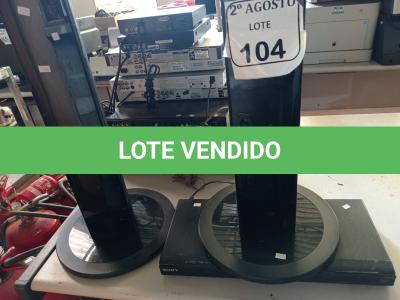 LOTE 104 - 02 CAIXAS DE SOM MARCA SONY TIPO TORRE E 01 APARELHO DVD. (NO ESTADO) ATENÇÃO! FAZER A VISITAÇÃO ANTES DE ARREMATAR, NÃO SABEMOS SE FUNCIONA. LEILÃO NÃO TEM GARANTIA E NEM DEVOLUÇÃO, SUJEITO A POSSÍVEIS AVARIAS VISÍVEIS/OCULTAS E/OU AUSÊNCIA DE COMPONENTES.
