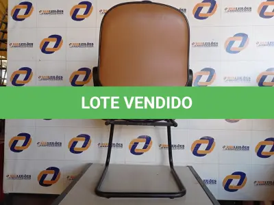 LOTE 232 - 01 CADEIRA PARA ESCRITÓRIO BASE FIXA (CHAIR). (NO ESTADO EM QUE SE ENCONTRA. SUJEITO A AVARIAS OCULTAS/VISÍVEIS.) AV9959X