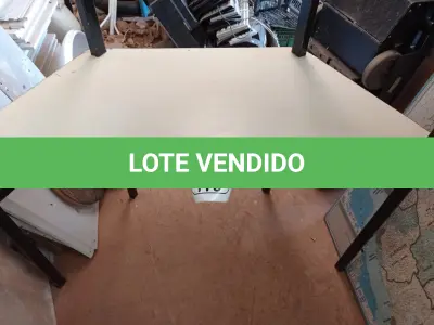 LOTE 179 - 04 MESAS BASE DE FERRO TRIANGULAR. (NO ESTADO) ATENÇÃO! FAZER A VISITAÇÃO ANTES DE ARREMATAR, NÃO SABEMOS SE FUNCIONA. LEILÃO NÃO TEM GARANTIA E NEM DEVOLUÇÃO, SUJEITO A POSSÍVEIS AVARIAS VISÍVEIS/OCULTAS E/OU AUSÊNCIA DE COMPONENTES.