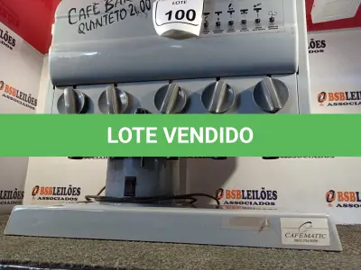 LOTE 100 - 01 CAFETEIRA CAFEMATIC. (NO ESTADO) ATENÇÃO! FAZER A VISITAÇÃO ANTES DE ARREMATAR, NÃO SABEMOS SE FUNCIONA. LEILÃO NÃO TEM GARANTIA E NEM DEVOLUÇÃO, SUJEITO A POSSÍVEIS AVARIAS VISÍVEIS/OCULTAS E/OU AUSÊNCIA DE COMPONENTES.