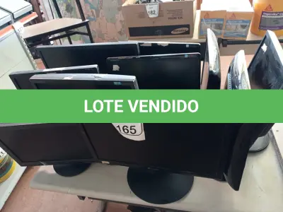LOTE 165 - 10 MONITORES LCD MARCAS E MODELOS DIVERSOS PARA A RETIRADA DE PEÇAS. (NO ESTADO) ATENÇÃO! FAZER A VISITAÇÃO ANTES DE ARREMATAR, NÃO SABEMOS SE FUNCIONA. LEILÃO NÃO TEM GARANTIA E NEM DEVOLUÇÃO, SUJEITO A POSSÍVEIS AVARIAS VISÍVEIS/OCULTAS E/OU AUSÊNCIA DE COMPONENTES.