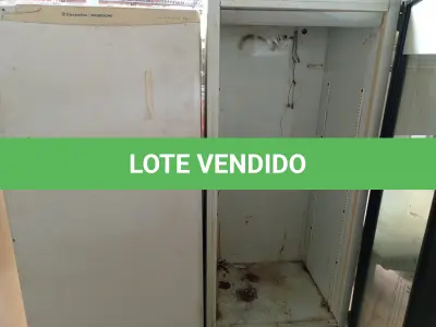 LOTE 211 - 01 CERVEJEIRA E 01 GELADEIRA ELECTROLUX PARA A RETIRADA DE PEÇAS. (NO ESTADO) ATENÇÃO! FAZER A VISITAÇÃO ANTES DE ARREMATAR, NÃO SABEMOS SE FUNCIONA. LEILÃO NÃO TEM GARANTIA E NEM DEVOLUÇÃO, SUJEITO A POSSÍVEIS AVARIAS VISÍVEIS/OCULTAS E/OU AUSÊNCIA DE COMPONENTES.