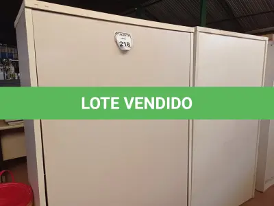 LOTE 218 - 02 ARMÁRIOS PARA ESCRITÓRIOS SENDO 01 COM 08 GAVETAS. (NO ESTADO) ATENÇÃO! FAZER A VISITAÇÃO ANTES DE ARREMATAR, NÃO SABEMOS SE FUNCIONA. LEILÃO NÃO TEM GARANTIA E NEM DEVOLUÇÃO, SUJEITO A POSSÍVEIS AVARIAS VISÍVEIS/OCULTAS E/OU AUSÊNCIA DE COMPONENTES.