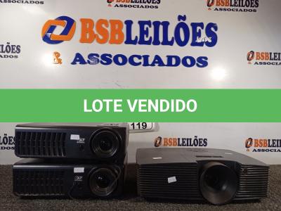 LOTE 119 - 03 PROJETORES MULTIMIDIA SENDO 02 LG E 01 OPTAMA PARA RETIRADA DE PEÇAS. (NO ESTADO) ATENÇÃO! FAZER A VISITAÇÃO ANTES DE ARREMATAR, NÃO SABEMOS SE FUNCIONA. LEILÃO NÃO TEM GARANTIA E NEM DEVOLUÇÃO, SUJEITO A POSSÍVEIS AVARIAS VISÍVEIS/OCULTAS E/OU AUSÊNCIA DE COMPONENTES.