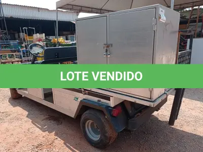 LOTE 325 - 01 CARRINHO DE GOLFE CLUB CAR TRANSPORTER 4. (NO ESTADO) (GOLF CART) (WITHOUT KEYS) (NO ESTADO EM QUE SE ENCONTRA. SUJEITO A AVARIAS OCULTAS/VISÍVEIS.) AV9495Y