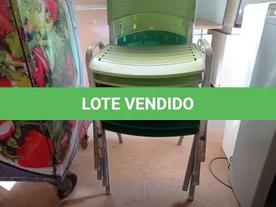 LOTE 238 - 06 CADEIRAS COM BASE DE FERRO E ACENTO E ENCOSTO EM PLÁSTICO. (NO ESTADO) ATENÇÃO! FAZER A VISITAÇÃO ANTES DE ARREMATAR, NÃO SABEMOS SE FUNCIONA. LEILÃO NÃO TEM GARANTIA E NEM DEVOLUÇÃO, SUJEITO A POSSÍVEIS AVARIAS VISÍVEIS/OCULTAS E/OU AUSÊNCIA DE COMPONENTES.