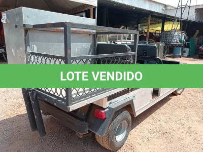 LOTE 325 - 01 CARRINHO DE GOLFE CLUB CAR TRANSPORTER 4. (NO ESTADO) (GOLF CART) (WITHOUT KEYS) (NO ESTADO EM QUE SE ENCONTRA. SUJEITO A AVARIAS OCULTAS/VISÍVEIS.) AV9495Y