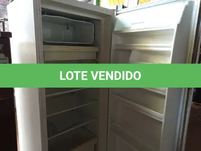 LOTE 211 - 01 CERVEJEIRA E 01 GELADEIRA ELECTROLUX PARA A RETIRADA DE PEÇAS. (NO ESTADO) ATENÇÃO! FAZER A VISITAÇÃO ANTES DE ARREMATAR, NÃO SABEMOS SE FUNCIONA. LEILÃO NÃO TEM GARANTIA E NEM DEVOLUÇÃO, SUJEITO A POSSÍVEIS AVARIAS VISÍVEIS/OCULTAS E/OU AUSÊNCIA DE COMPONENTES.