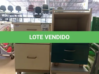 LOTE 216 - 04 GAVETEIROS DIVERSOS SENDO 01 DE FERRO. (NO ESTADO) ATENÇÃO! FAZER A VISITAÇÃO ANTES DE ARREMATAR, NÃO SABEMOS SE FUNCIONA. LEILÃO NÃO TEM GARANTIA E NEM DEVOLUÇÃO, SUJEITO A POSSÍVEIS AVARIAS VISÍVEIS/OCULTAS E/OU AUSÊNCIA DE COMPONENTES.