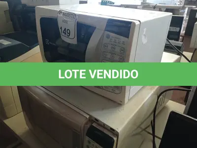 LOTE 149 - 03 MICRO-ONDAS MARCAS E MODELOS DIVERSOS SEM O PRATO PARA RETIRADA DE PEÇAS. (NO ESTADO) ATENÇÃO! FAZER A VISITAÇÃO ANTES DE ARREMATAR, NÃO SABEMOS SE FUNCIONA. LEILÃO NÃO TEM GARANTIA E NEM DEVOLUÇÃO, SUJEITO A POSSÍVEIS AVARIAS VISÍVEIS/OCULTAS E/OU AUSÊNCIA DE COMPONENTES.