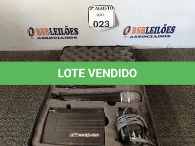 LOTE 023 - 01 SISTEMA DE MICROFONE SEM FIO COM 01 MICROFONE MS115-UHF (NO ESTADO) ATENÇÃO! FAZER A VISITAÇÃO ANTES DE ARREMATAR, NÃO SABEMOS SE FUNCIONA. LEILÃO NÃO TEM GARANTIA E NEM DEVOLUÇÃO, SUJEITO A POSSÍVEIS AVARIAS VISÍVEIS/OCULTAS E/OU AUSÊNCIA DE COMPONENTES.