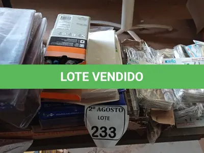 LOTE 233 - 01 LOTE COM MATERIAIS DIVERSOS PARA ESCRITÓRIO. (NO ESTADO) ATENÇÃO! FAZER A VISITAÇÃO ANTES DE ARREMATAR, NÃO SABEMOS SE FUNCIONA. LEILÃO NÃO TEM GARANTIA E NEM DEVOLUÇÃO, SUJEITO A POSSÍVEIS AVARIAS VISÍVEIS/OCULTAS E/OU AUSÊNCIA DE COMPONENTES.
