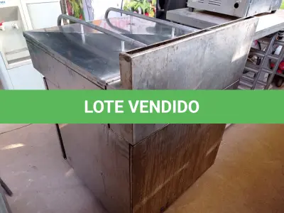 LOTE 252 - 01 CARRINHO PARA FRIOS EM INOX. (NO ESTADO) ATENÇÃO! FAZER A VISITAÇÃO ANTES DE ARREMATAR, NÃO SABEMOS SE FUNCIONA. LEILÃO NÃO TEM GARANTIA E NEM DEVOLUÇÃO, SUJEITO A POSSÍVEIS AVARIAS VISÍVEIS/OCULTAS E/OU AUSÊNCIA DE COMPONENTES.