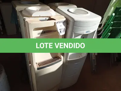 LOTE 239 - 04 BEBEDOUROS PARA GARRAFÃO MARCAS E MODELOS DIVERSOS PARA A RETIRADA DE PEÇAS. (NO ESTADO) ATENÇÃO! FAZER A VISITAÇÃO ANTES DE ARREMATAR, NÃO SABEMOS SE FUNCIONA. LEILÃO NÃO TEM GARANTIA E NEM DEVOLUÇÃO, SUJEITO A POSSÍVEIS AVARIAS VISÍVEIS/OCULTAS E/OU AUSÊNCIA DE COMPONENTES.