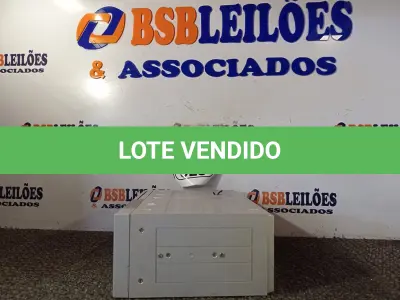 LOTE 028 - 01 TOCA FITAS AKAI MODELO PJ-43. (NO ESTADO) ATENÇÃO! FAZER A VISITAÇÃO ANTES DE ARREMATAR, NÃO SABEMOS SE FUNCIONA. LEILÃO NÃO TEM GARANTIA E NEM DEVOLUÇÃO, SUJEITO A POSSÍVEIS AVARIAS VISÍVEIS/OCULTAS E/OU AUSÊNCIA DE COMPONENTES.