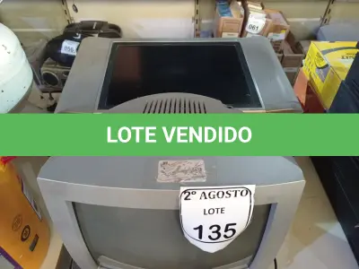 LOTE 135 - 04 APARELHOS DE TV SENDO 02 DE 32” POLEGADAS MARCA AOC, 01 TV  DE 20” POLEGADAS MARCA AQUOS SHARP E 1 TV DE TUBO MARCA PHILIPS 14” POLEGADAS PARA RETIRADA DE PEÇAS. (NO ESTADO) ATENÇÃO! FAZER A VISITAÇÃO ANTES DE ARREMATAR, NÃO SABEMOS SE FUNCIONA. LEILÃO NÃO TEM GARANTIA E NEM DEVOLUÇÃO, SUJEITO A POSSÍVEIS AVARIAS VISÍVEIS/OCULTAS E/OU AUSÊNCIA DE COMPONENTES.