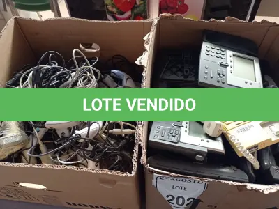 LOTE 202 - 01 LOTE COM VÁRIOS LEITORES DE CÓDIGOS DE BARRAS E APARELHOS DE TELEFONE DIVERSOS. (NO ESTADO) ATENÇÃO! FAZER A VISITAÇÃO ANTES DE ARREMATAR, NÃO SABEMOS SE FUNCIONA. LEILÃO NÃO TEM GARANTIA E NEM DEVOLUÇÃO, SUJEITO A POSSÍVEIS AVARIAS VISÍVEIS/OCULTAS E/OU AUSÊNCIA DE COMPONENTES.