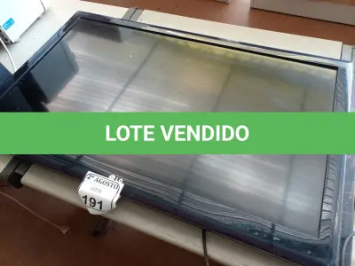 LOTE 191 - 01 TV LG 40” POLEGADAS. (NO ESTADO) ATENÇÃO! FAZER A VISITAÇÃO ANTES DE ARREMATAR, NÃO SABEMOS SE FUNCIONA. LEILÃO NÃO TEM GARANTIA E NEM DEVOLUÇÃO, SUJEITO A POSSÍVEIS AVARIAS VISÍVEIS/OCULTAS E/OU AUSÊNCIA DE COMPONENTES.
