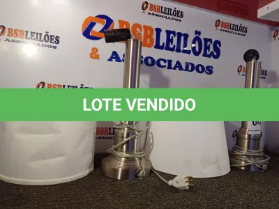 LOTE 042 - 02 ABAJUR LAMP COM AVARIAS. (NO ESTADO EM QUE SE ENCONTRA. SUJEITO A AVARIAS OCULTAS/VISÍVEIS.) AU2173M  AU2172P