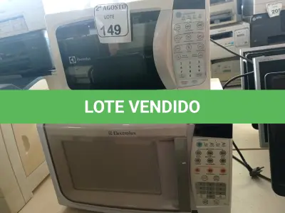 LOTE 149 - 03 MICRO-ONDAS MARCAS E MODELOS DIVERSOS SEM O PRATO PARA RETIRADA DE PEÇAS. (NO ESTADO) ATENÇÃO! FAZER A VISITAÇÃO ANTES DE ARREMATAR, NÃO SABEMOS SE FUNCIONA. LEILÃO NÃO TEM GARANTIA E NEM DEVOLUÇÃO, SUJEITO A POSSÍVEIS AVARIAS VISÍVEIS/OCULTAS E/OU AUSÊNCIA DE COMPONENTES.