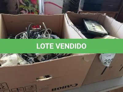 LOTE 202 - 01 LOTE COM VÁRIOS LEITORES DE CÓDIGOS DE BARRAS E APARELHOS DE TELEFONE DIVERSOS. (NO ESTADO) ATENÇÃO! FAZER A VISITAÇÃO ANTES DE ARREMATAR, NÃO SABEMOS SE FUNCIONA. LEILÃO NÃO TEM GARANTIA E NEM DEVOLUÇÃO, SUJEITO A POSSÍVEIS AVARIAS VISÍVEIS/OCULTAS E/OU AUSÊNCIA DE COMPONENTES.