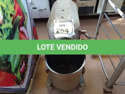 LOTE 254 - 01 BATEDEIRA SEMI INDUSTRIAL PARA A RETIRADA DE PEÇAS. (NO ESTADO) ATENÇÃO! FAZER A VISITAÇÃO ANTES DE ARREMATAR, NÃO SABEMOS SE FUNCIONA. LEILÃO NÃO TEM GARANTIA E NEM DEVOLUÇÃO, SUJEITO A POSSÍVEIS AVARIAS VISÍVEIS/OCULTAS E/OU AUSÊNCIA DE COMPONENTES.