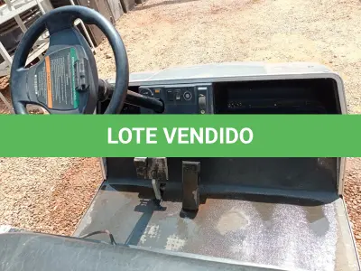 LOTE 324 - 01 CARRINHO DE GOLFE CLUB CAR CARRYALL 6. (NO ESTADO) (GOLF CART) (WITHOUT KEYS) (NO ESTADO EM QUE SE ENCONTRA. SUJEITO A AVARIAS OCULTAS/VISÍVEIS.) AV9497A