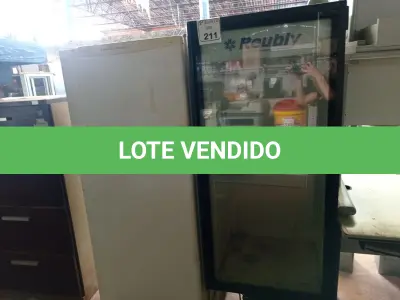 LOTE 211 - 01 CERVEJEIRA E 01 GELADEIRA ELECTROLUX PARA A RETIRADA DE PEÇAS. (NO ESTADO) ATENÇÃO! FAZER A VISITAÇÃO ANTES DE ARREMATAR, NÃO SABEMOS SE FUNCIONA. LEILÃO NÃO TEM GARANTIA E NEM DEVOLUÇÃO, SUJEITO A POSSÍVEIS AVARIAS VISÍVEIS/OCULTAS E/OU AUSÊNCIA DE COMPONENTES.