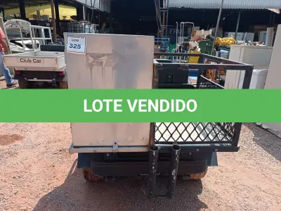 LOTE 325 - 01 CARRINHO DE GOLFE CLUB CAR TRANSPORTER 4. (NO ESTADO) (GOLF CART) (WITHOUT KEYS) (NO ESTADO EM QUE SE ENCONTRA. SUJEITO A AVARIAS OCULTAS/VISÍVEIS.) AV9495Y