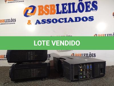 LOTE 119 - 03 PROJETORES MULTIMIDIA SENDO 02 LG E 01 OPTAMA PARA RETIRADA DE PEÇAS. (NO ESTADO) ATENÇÃO! FAZER A VISITAÇÃO ANTES DE ARREMATAR, NÃO SABEMOS SE FUNCIONA. LEILÃO NÃO TEM GARANTIA E NEM DEVOLUÇÃO, SUJEITO A POSSÍVEIS AVARIAS VISÍVEIS/OCULTAS E/OU AUSÊNCIA DE COMPONENTES.