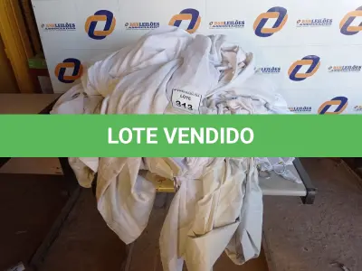 LOTE 313 - 01 LOTE COM 20 CORTINAS DIVERSAS (SACKS WITH CURTAINS). (NO ESTADO EM QUE SE ENCONTRA. SUJEITO A AVARIAS OCULTAS/VISÍVEIS.) 0000083