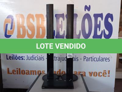 LOTE 104 - 02 CAIXAS DE SOM MARCA SONY TIPO TORRE E 01 APARELHO DVD. (NO ESTADO) ATENÇÃO! FAZER A VISITAÇÃO ANTES DE ARREMATAR, NÃO SABEMOS SE FUNCIONA. LEILÃO NÃO TEM GARANTIA E NEM DEVOLUÇÃO, SUJEITO A POSSÍVEIS AVARIAS VISÍVEIS/OCULTAS E/OU AUSÊNCIA DE COMPONENTES.