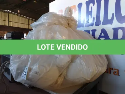 LOTE 315 - 01 LOTE COM 20 CORTINAS DIVERSAS (SACKS WITH CURTAINS). (NO ESTADO EM QUE SE ENCONTRA. SUJEITO A AVARIAS OCULTAS/VISÍVEIS.) 0000083