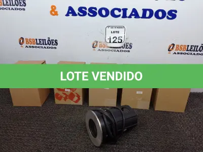 LOTE 125 - 06 LUMINÁRIAS DE SOLO. (NO ESTADO) ATENÇÃO! FAZER A VISITAÇÃO ANTES DE ARREMATAR, NÃO SABEMOS SE FUNCIONA. LEILÃO NÃO TEM GARANTIA E NEM DEVOLUÇÃO, SUJEITO A POSSÍVEIS AVARIAS VISÍVEIS/OCULTAS E/OU AUSÊNCIA DE COMPONENTES.