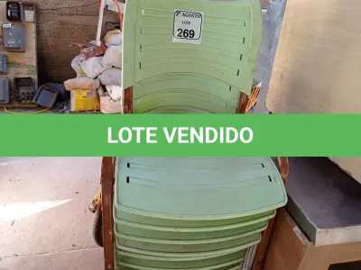 LOTE 269 - 08 CADEIRAS COM BASE DE FERRO E ACENTO E ENCOSTO EM PLÁSTICO. (NO ESTADO) ATENÇÃO! FAZER A VISITAÇÃO ANTES DE ARREMATAR, NÃO SABEMOS SE FUNCIONA. LEILÃO NÃO TEM GARANTIA E NEM DEVOLUÇÃO, SUJEITO A POSSÍVEIS AVARIAS VISÍVEIS/OCULTAS E/OU AUSÊNCIA DE COMPONENTES.