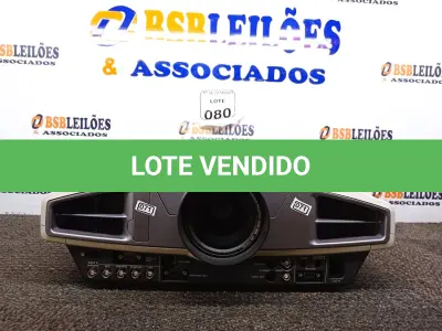 LOTE 080 - 01 PROJETOR MULTIMÍDIA MARCA SONY MODELO VPL- FX52. (NO ESTADO) ATENÇÃO! FAZER A VISITAÇÃO ANTES DE ARREMATAR, NÃO SABEMOS SE FUNCIONA. LEILÃO NÃO TEM GARANTIA E NEM DEVOLUÇÃO, SUJEITO A POSSÍVEIS AVARIAS VISÍVEIS/OCULTAS E/OU AUSÊNCIA DE COMPONENTES.