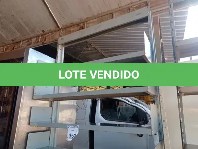 LOTE 352 - 01 ESTANTE EM FERRO COM PRATELEIRAS. (NO ESTADO) ATENÇÃO! FAZER A VISITAÇÃO ANTES DE ARREMATAR, NÃO SABEMOS SE FUNCIONA. LEILÃO NÃO TEM GARANTIA E NEM DEVOLUÇÃO, SUJEITO A POSSÍVEIS AVARIAS VISÍVEIS/OCULTAS E/OU AUSÊNCIA DE COMPONENTES.