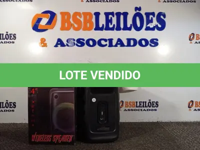 LOTE 250 - 01 CAIXA DE SOM BLUETOOTH 4”. (NO ESTADO) ATENÇÃO! FAZER A VISITAÇÃO ANTES DE ARREMATAR, NÃO SABEMOS SE FUNCIONA. LEILÃO NÃO TEM GARANTIA E NEM DEVOLUÇÃO, SUJEITO A POSSÍVEIS AVARIAS VISÍVEIS/OCULTAS E/OU AUSÊNCIA DE COMPONENTES.