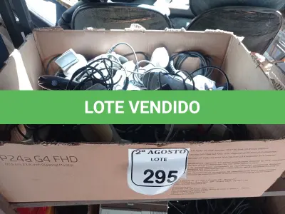 LOTE 295 - 01 LOTE COM VÁRIOS LEITORES DE CÓDIGOS DE BARRAS. (NO ESTADO) ATENÇÃO! FAZER A VISITAÇÃO ANTES DE ARREMATAR, NÃO SABEMOS SE FUNCIONA. LEILÃO NÃO TEM GARANTIA E NEM DEVOLUÇÃO, SUJEITO A POSSÍVEIS AVARIAS VISÍVEIS/OCULTAS E/OU AUSÊNCIA DE COMPONENTES.
