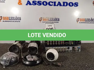 LOTE 006 - 02 DVRS MARCAS E MODELOS DIVERSOS, 04 CÂMERAS DE SEGURANÇA DIVERSAS. (NO ESTADO) ATENÇÃO! FAZER A VISITAÇÃO ANTES DE ARREMATAR, NÃO SABEMOS SE FUNCIONA. LEILÃO NÃO TEM GARANTIA E NEM DEVOLUÇÃO, SUJEITO A POSSÍVEIS AVARIAS VISÍVEIS/OCULTAS E/OU AUSÊNCIA DE COMPONENTES.