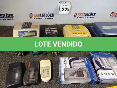 LOTE 326 - 01 LOTE COM ELETRÔNICOS DE MARCAS E MODELOS DIVERSOS. (NO ESTADO) ATENÇÃO! FAZER A VISITAÇÃO ANTES DE ARREMATAR, NÃO SABEMOS SE FUNCIONA. LEILÃO NÃO TEM GARANTIA E NEM DEVOLUÇÃO, SUJEITO A POSSÍVEIS AVARIAS VISÍVEIS/OCULTAS E/OU AUSÊNCIA DE COMPONENTES.